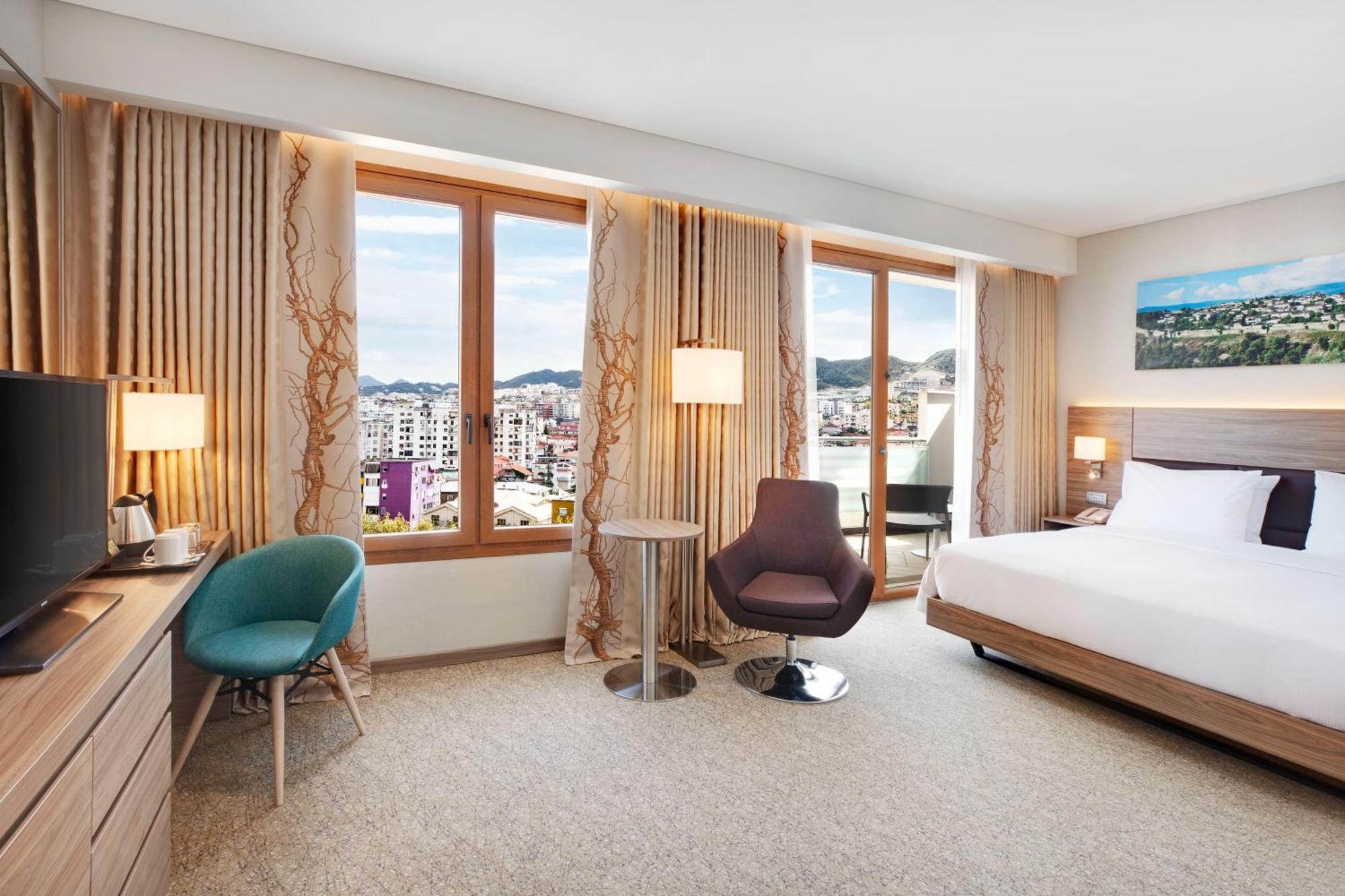 Hilton Garden Inn Тирана Екстериор снимка