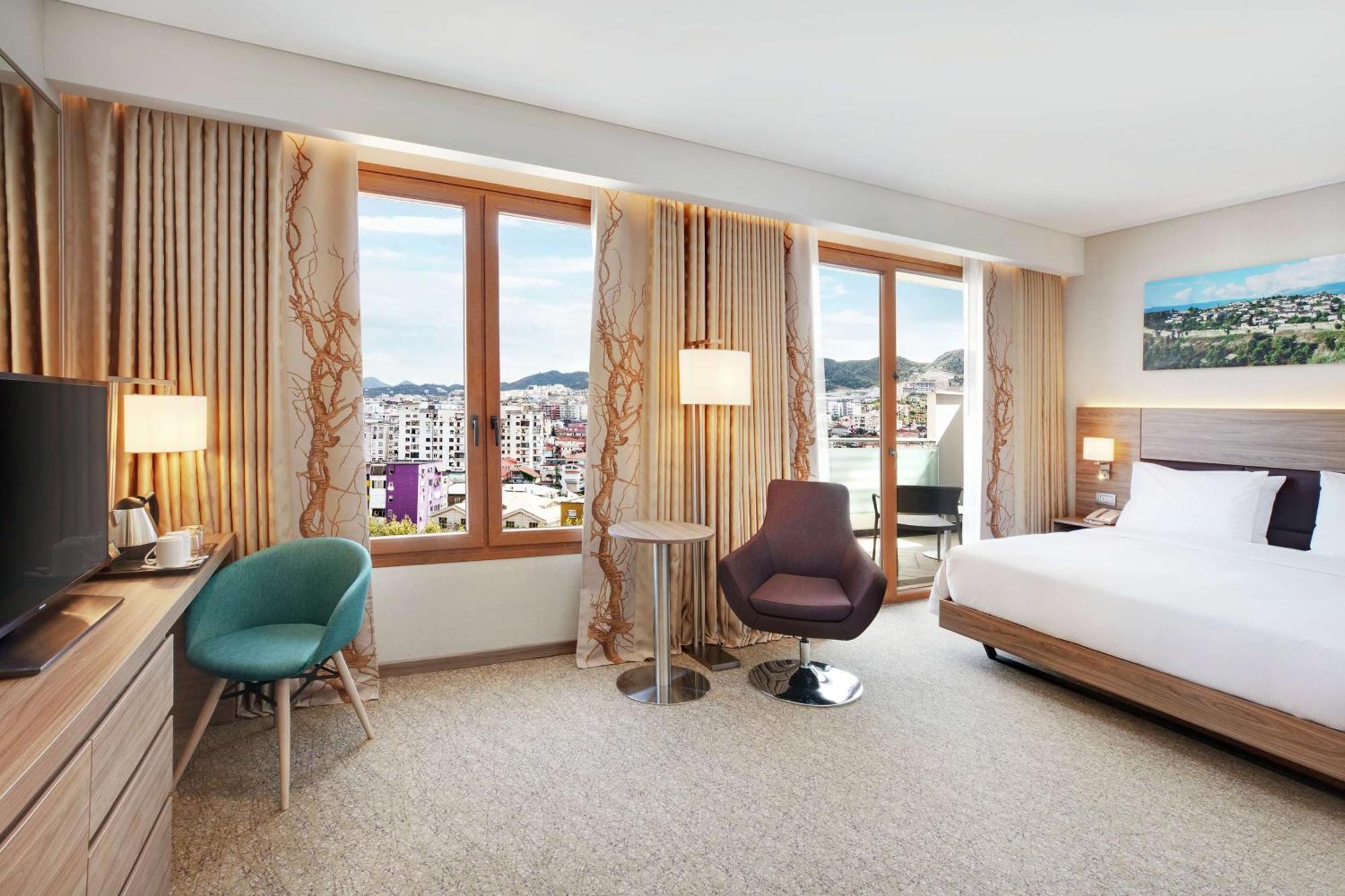 Hilton Garden Inn Тирана Екстериор снимка